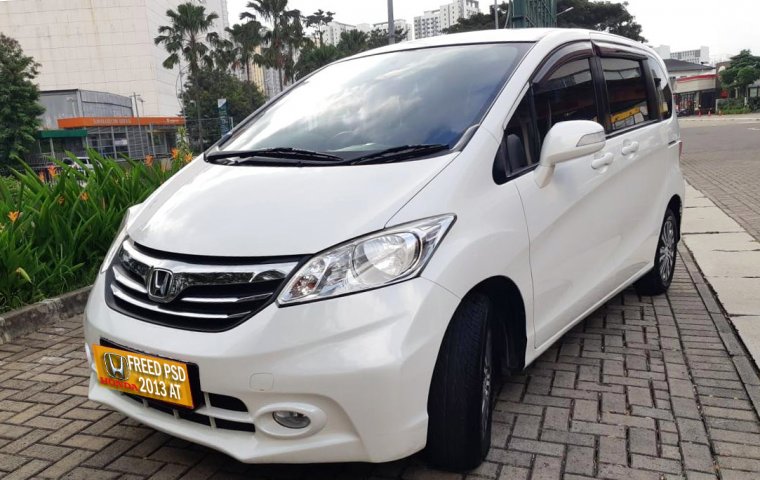 Honda Freed PSD 2013 AC Double