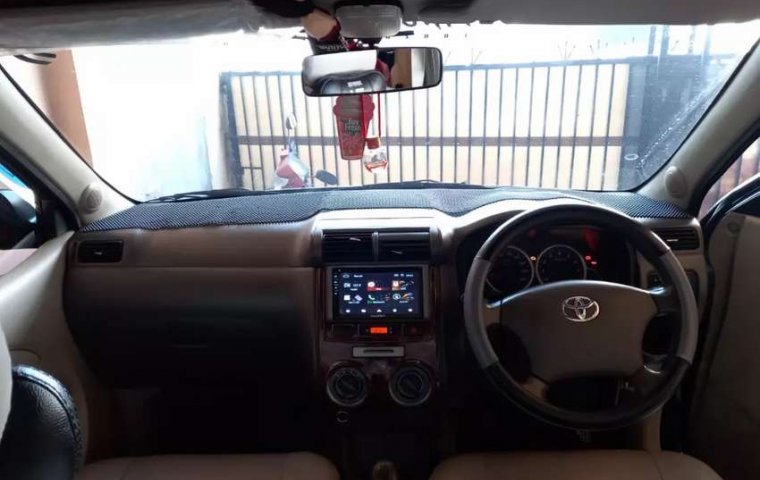 Mobil Toyota Avanza 2010 S terbaik di Jawa Barat