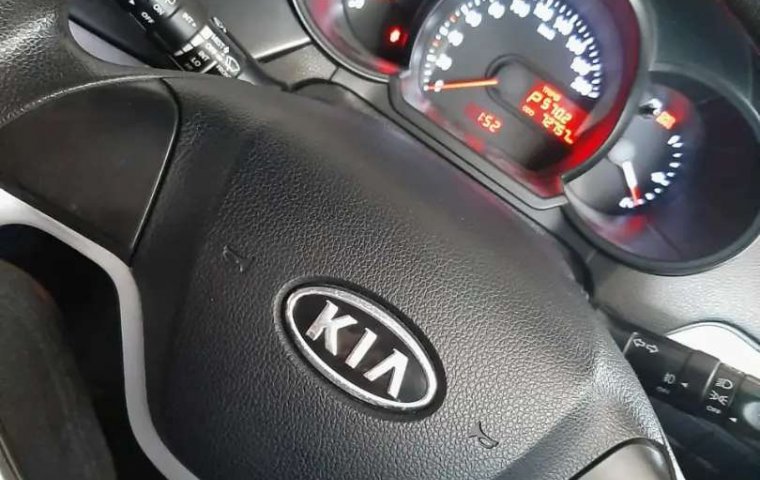 Mobil Kia Picanto 2012 terbaik di Jawa Tengah