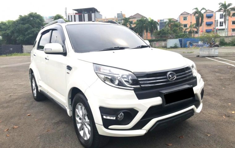 Daihatsu Terios ADVENTURE R 2016 Putih