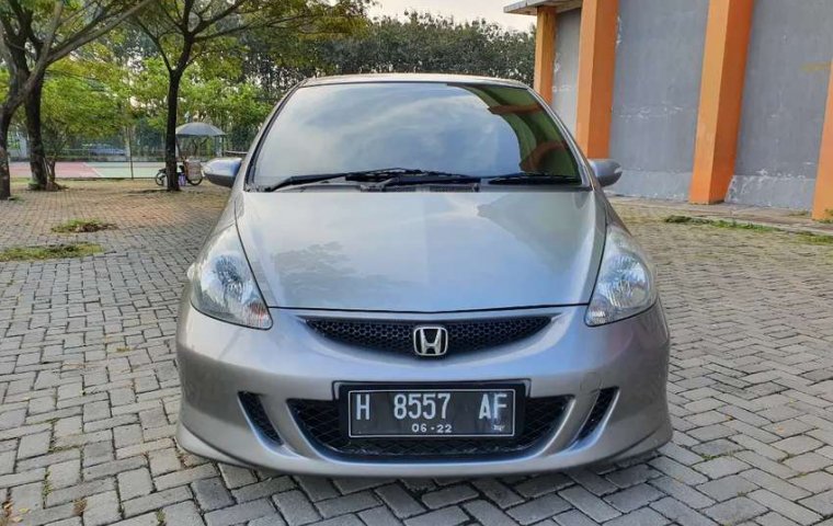 Mobil Honda Jazz 2007 VTEC terbaik di Jawa Tengah