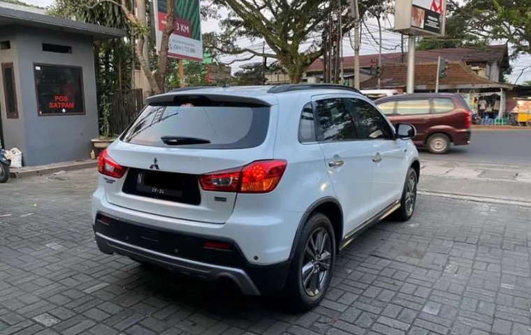 Jual cepat Mitsubishi Outlander Sport Limited 2014 di Jawa Timur