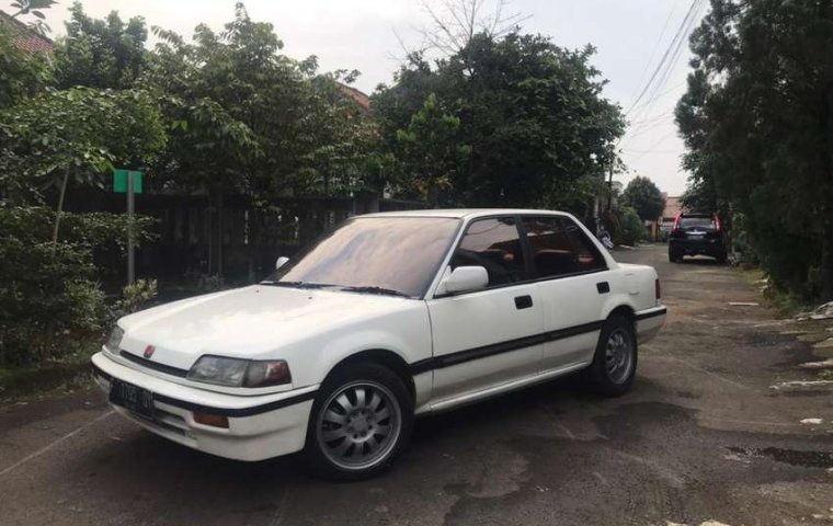 Jawa Barat, Honda Civic 1988 kondisi terawat