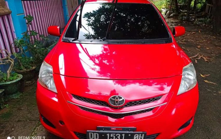 Jual mobil bekas murah Toyota Limo 2012 di Sulawesi Selatan