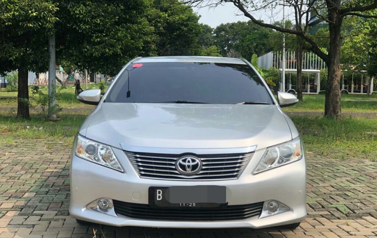 Toyota Camry 2.5 V 2013 Silver