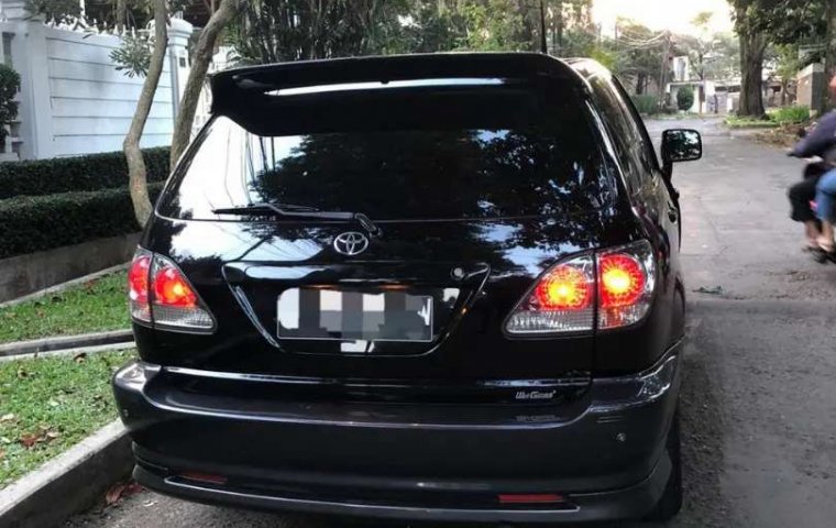 Sumatra Utara, Toyota Harrier 2002 kondisi terawat