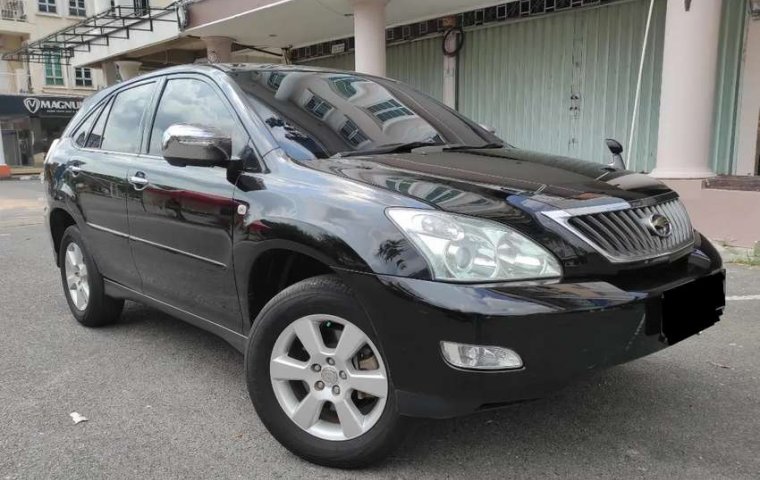 Mobil Toyota Harrier 2011 dijual, Riau