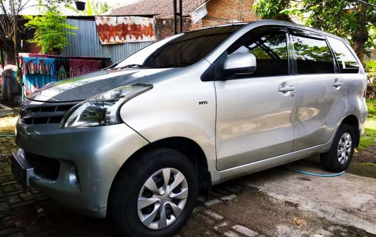Jawa Tengah, Toyota Avanza E 2013 kondisi terawat