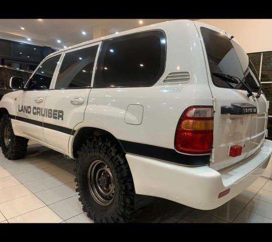 Mobil Toyota Land Cruiser 2002 terbaik di DKI Jakarta