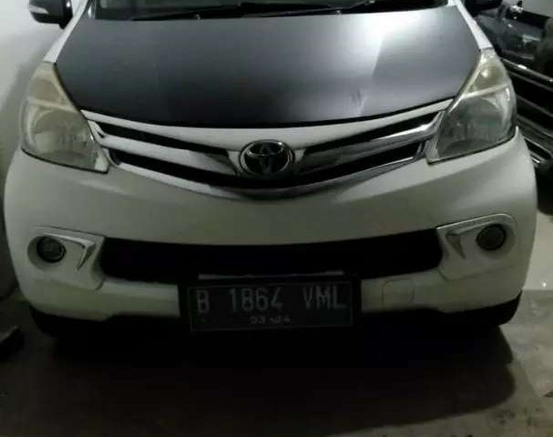 Jawa Barat, Toyota Avanza Veloz 2012 kondisi terawat
