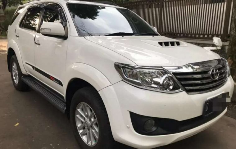 Mobil Toyota Fortuner 2014 dijual, Jawa Barat