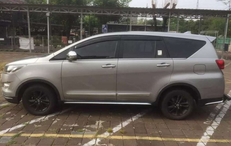 Dijual mobil bekas Toyota Kijang Innova V, DKI Jakarta 