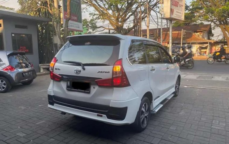 Jual mobil Daihatsu Xenia R SPORTY 2016 bekas, Jawa Timur