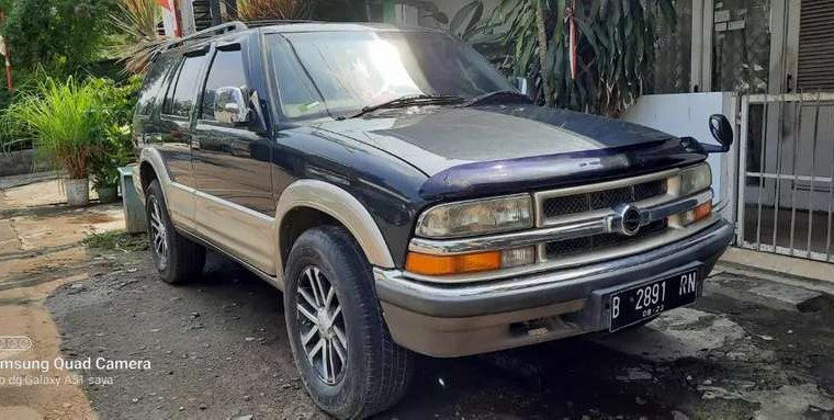 Mobil Chevrolet Blazer 2002 DOHC LT terbaik di DKI Jakarta