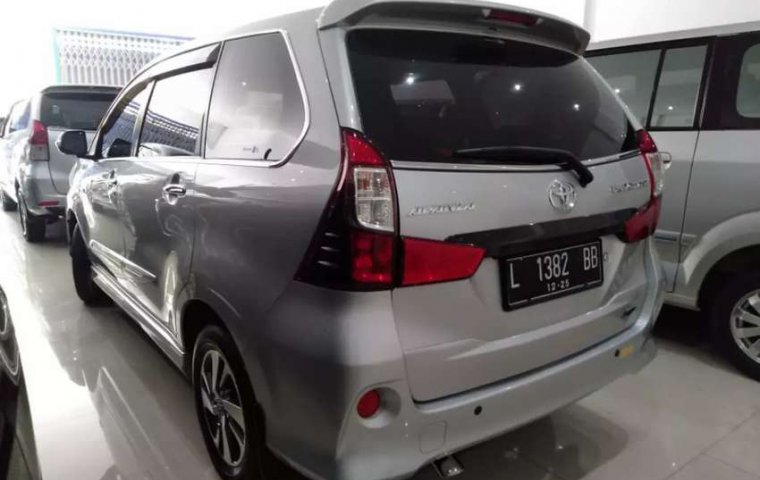 Mobil Toyota Avanza 2015 Veloz terbaik di Jawa Timur