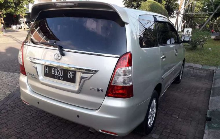 Mobil Toyota Kijang Innova 2012 G terbaik di Jawa Tengah