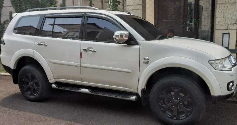 Mobil Mitsubishi Pajero Sport 2012 dijual, Banten