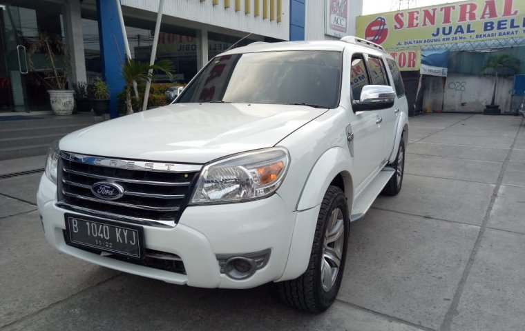 Ford Everest XLT 2010 Putih