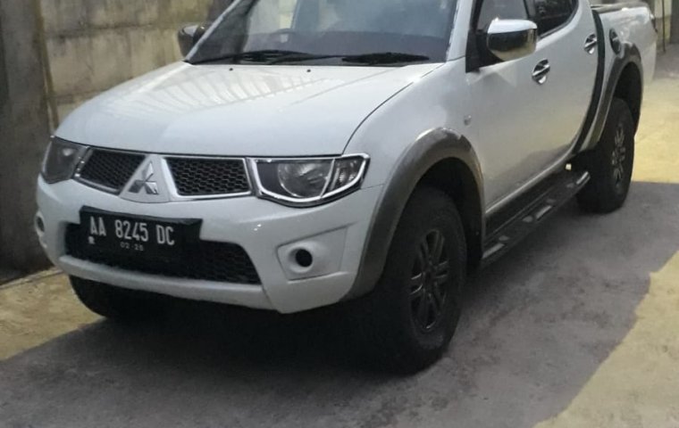 Strada Triton GLS 4x4 Manual 2012