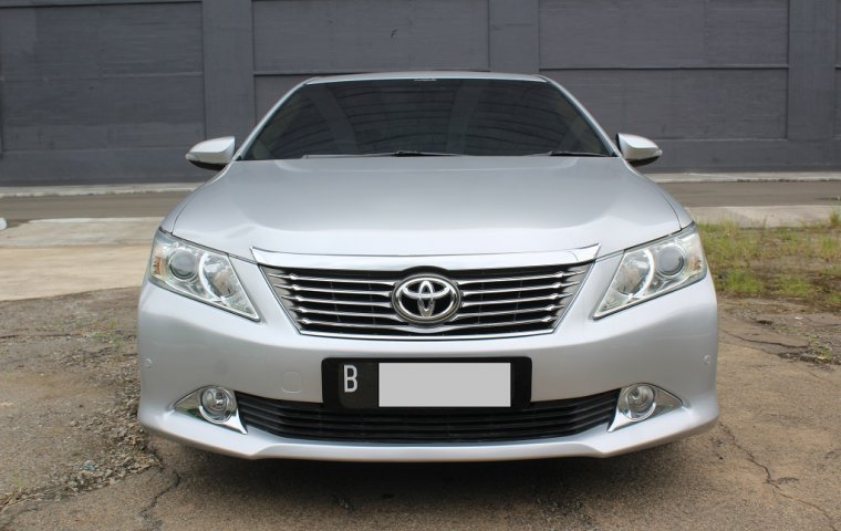 Toyota Camry 2.5 V 2013 Silver