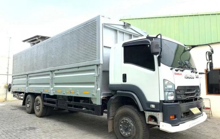 MULUS+BanBARU,MURAH Isuzu Giga Tronton 6x2 FVM34U HP Wingbox 2019 Wbox