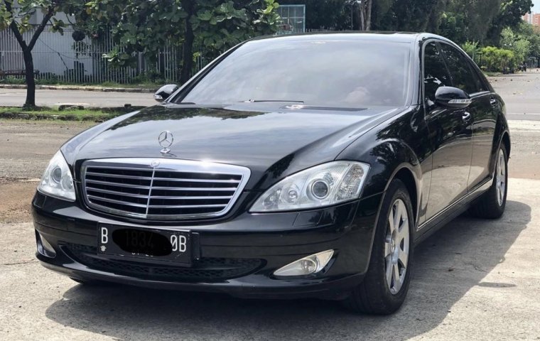 Mercedes-Benz S-Class 300  2007 Hitam