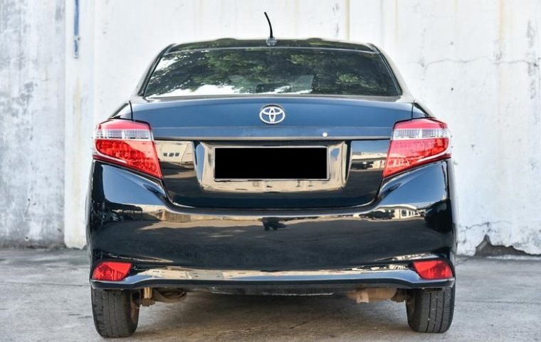 Toyota Limo 1.5 Manual 2015 Sedan