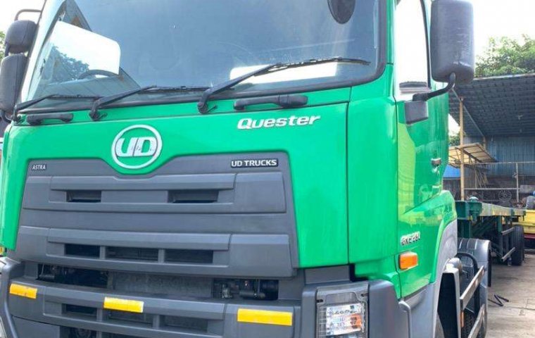 Head Trailer Quester UD Trucks Engkel GKE 280 Buntut 40feet 2axle 2018