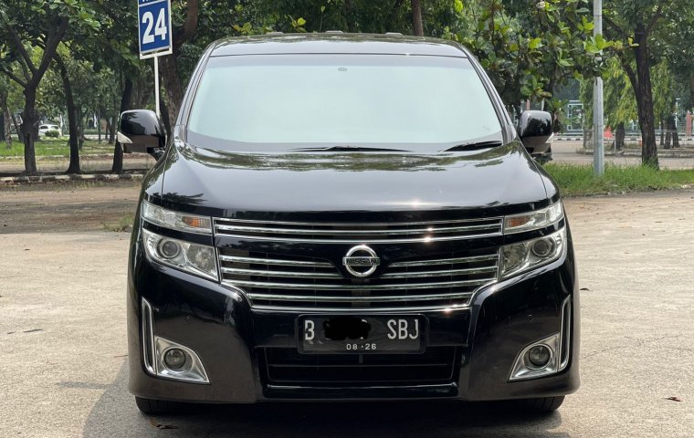 Nissan Elgrand Highway Star 2011 Hitam