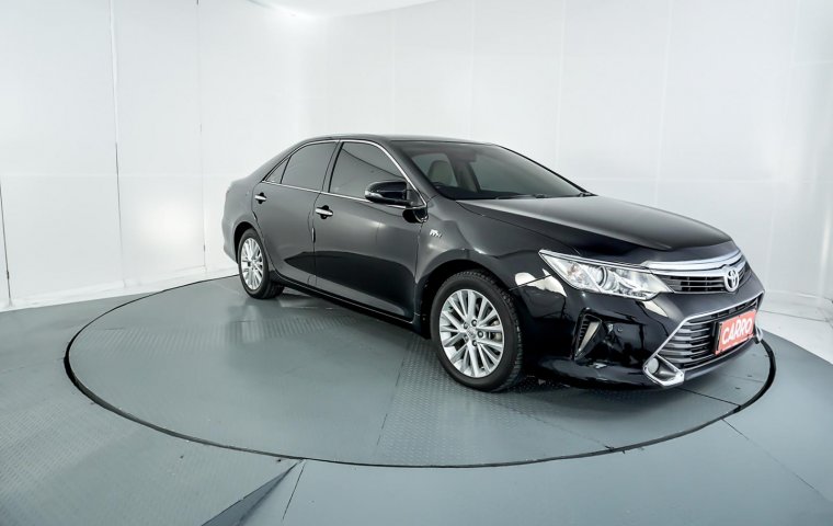 Toyota Camry 2.5 V AT 2016 Hitam