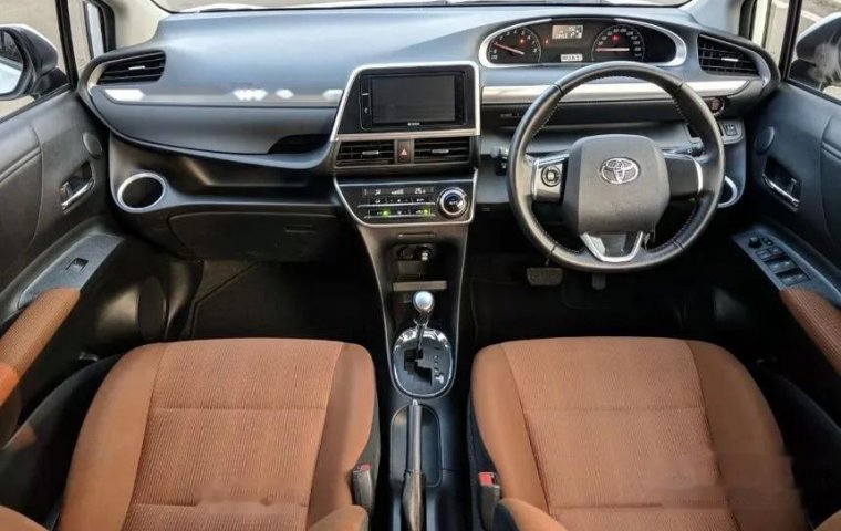 Mobil Toyota Sienta 2019 V terbaik di Banten