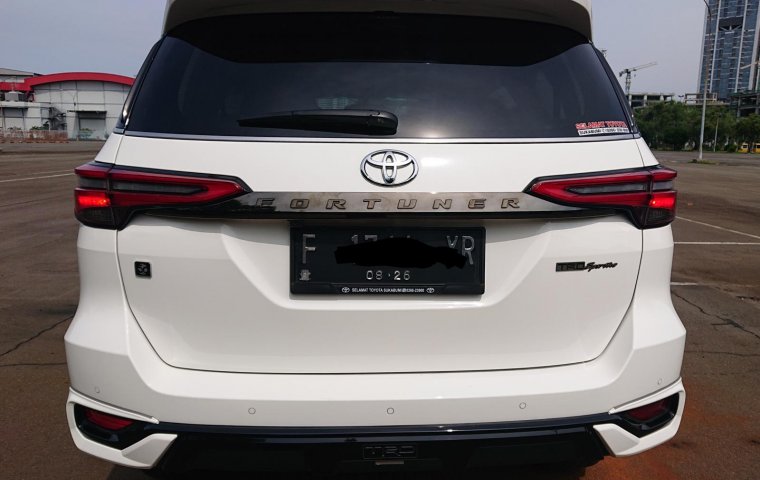 TOYOTA FORTUNER VRZ TRD AT PUTIH 2021