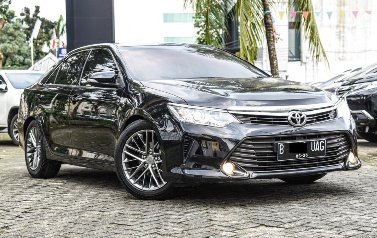 Toyota Camry 2.5 G 2016