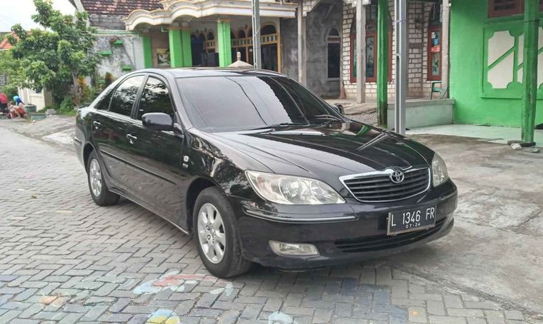 jual toyota camry 2002 milik pribadi  , 2.4G warna hitam 