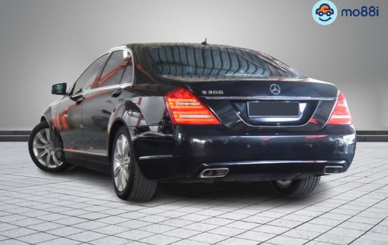 Mercedes-Benz S-Class 300 2010