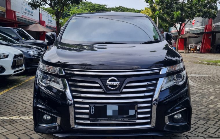 Nissan Elgrand Highway Star AT 2017