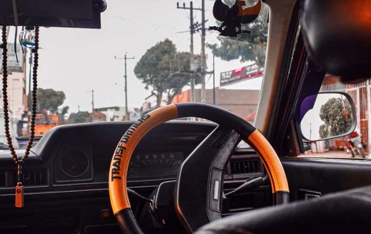 Toyota Corona 1986 Sumatra Utara dijual dengan harga termurah