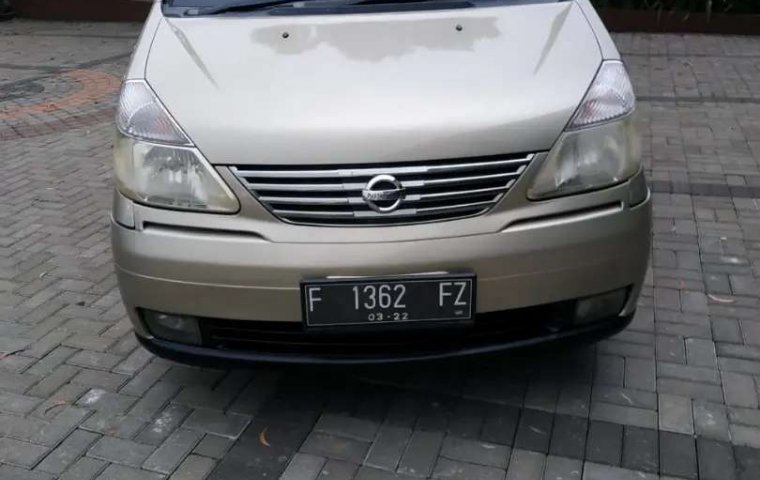 Jawa Barat, Nissan Serena 2005 kondisi terawat