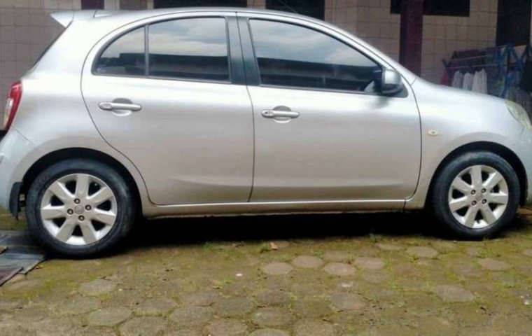 Nissan March 2011 Jawa Tengah dijual dengan harga termurah