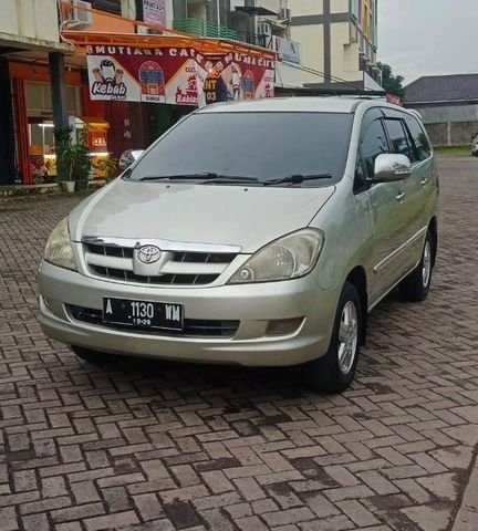 Banten, Toyota Kijang Innova G 2006 kondisi terawat