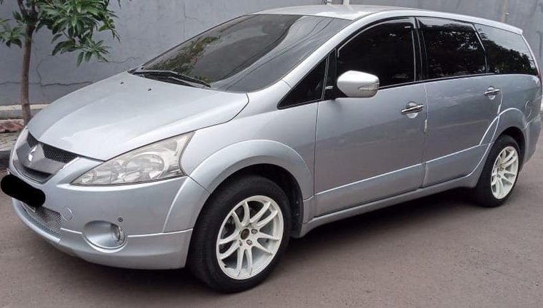 Jual mobil bekas murah Mitsubishi Grandis GT 2010 di DKI Jakarta
