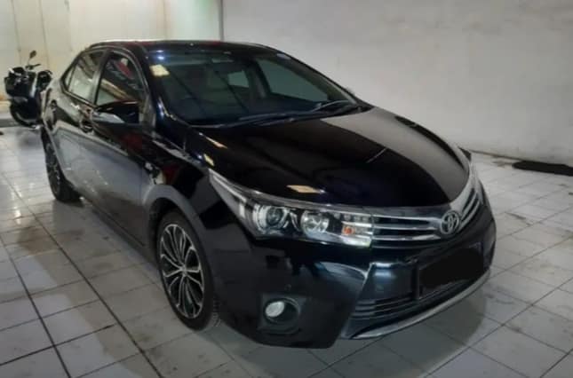 Jawa Barat, Toyota Corolla Altis V 2015 kondisi terawat
