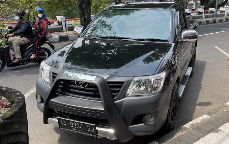 Hilux Single Cabin Diesel 2015