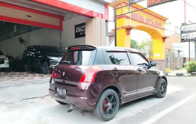 Mobil Suzuki Swift 2008 ST terbaik di Jawa Timur