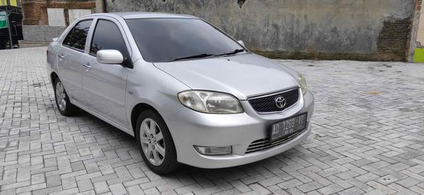 Jawa Tengah, Toyota Vios 2004 kondisi terawat