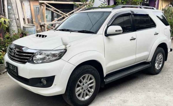Jawa Barat, Toyota Fortuner G 4x4 VNT 2013 kondisi terawat