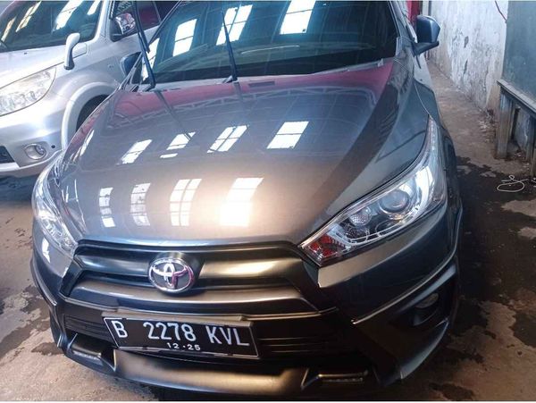 Toyota Yaris 2015 DKI Jakarta dijual dengan harga termurah