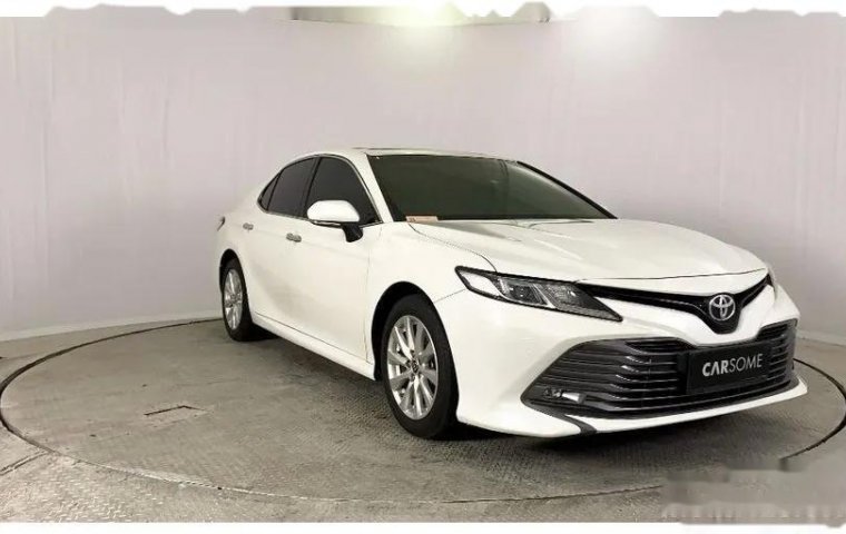 Jual Toyota Camry V 2019 harga murah di Banten