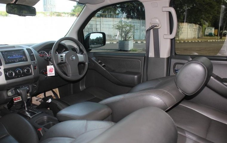 Nissan Navara 2.5 Double Cabin AT 2014 Putih