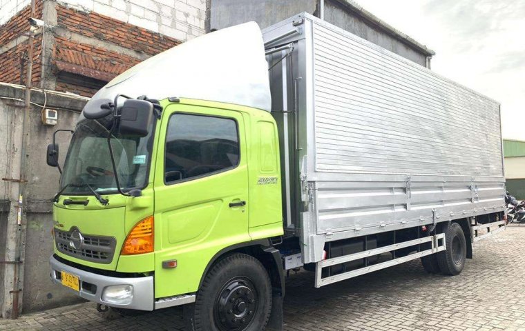 MULUS+banBARU MURAH Hino engkel Wingbox 2013 lohan ranger FG 215 TI JP